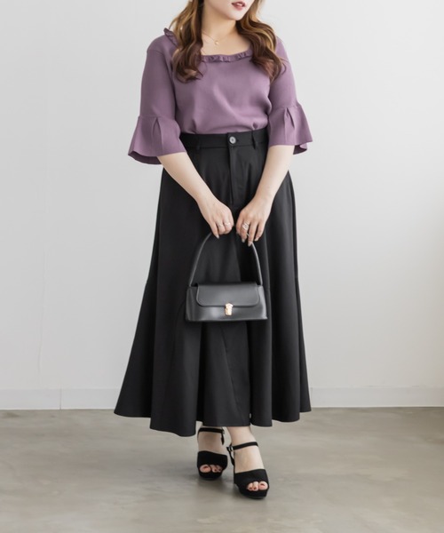 CLETTE(クレット)の「CLETTEオリジナルメローフリルネックニットプルオーバー(ニット/セーター・レディース・パープル/イエロー/ブラック・4L/3L/LL)」の8枚目の写真
