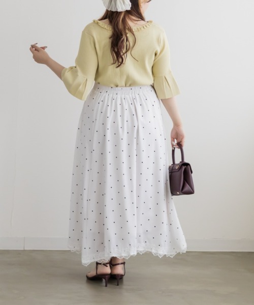 CLETTE(クレット)の「CLETTEオリジナルメローフリルネックニットプルオーバー(ニット/セーター・レディース・パープル/イエロー/ブラック・4L/3L/LL)」の13枚目の写真