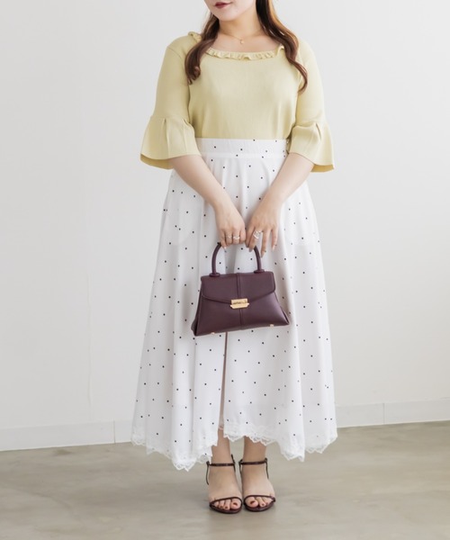 CLETTE(クレット)の「CLETTEオリジナルメローフリルネックニットプルオーバー(ニット/セーター・レディース・パープル/イエロー/ブラック・4L/3L/LL)」の12枚目の写真