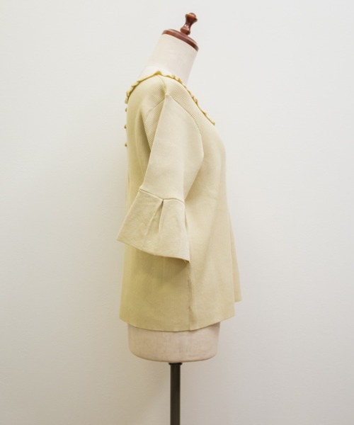 CLETTE(クレット)の「CLETTEオリジナルメローフリルネックニットプルオーバー(ニット/セーター・レディース・パープル/イエロー/ブラック・4L/3L/LL)」の17枚目の写真