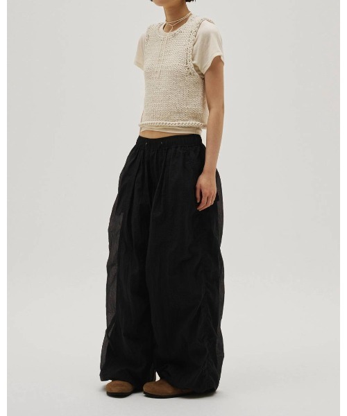 TODAYFUL(トゥデイフル)の「Hand Knit Vest 12610512(その他アウター・レディース・ブラック/オフホワイト/ピンク・FREE)」の8枚目の写真