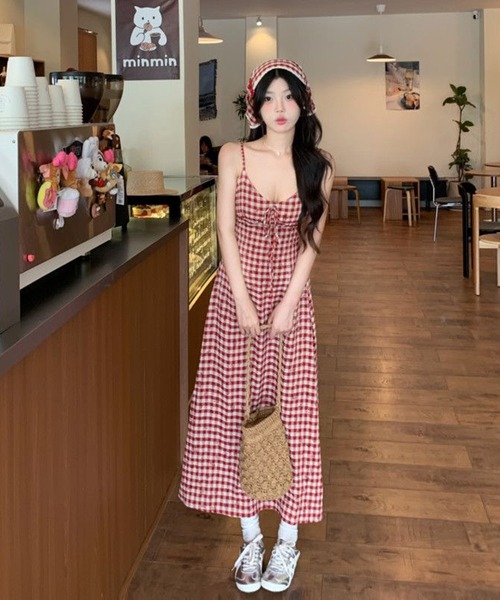 AsheKsha（アシクシャ）の「フレンチレトロ赤白チェック柄キャミワンピース（ワンピース・レディース・レッド・F）」の19枚目の写真