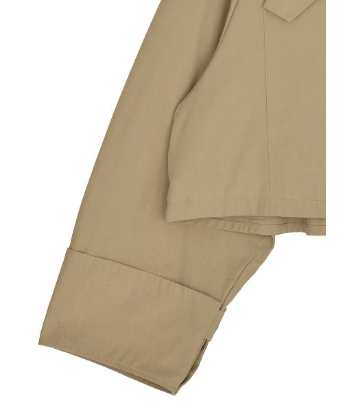 Ameri(アメリ)の「DRAWSTRING YOKE TRENCH SHORT COAT(トレンチコート・レディース・ベージュ・SMALL/MEDIUM)」の8枚目の写真
