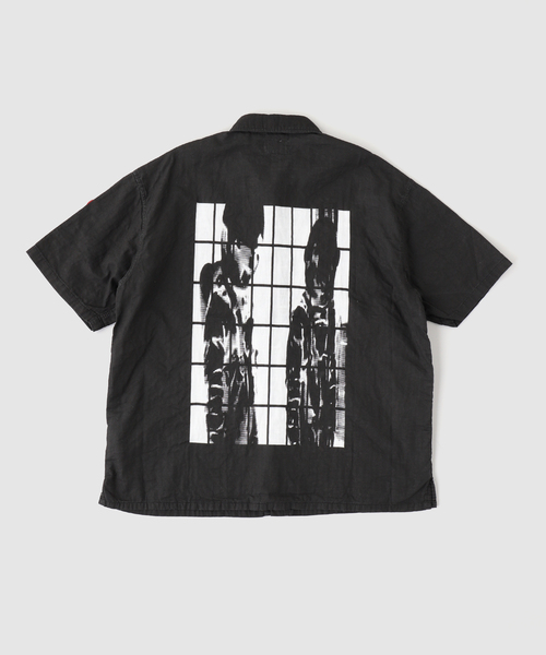 C.E(シーイー)の「C.E / シーイー cavempt MD GUY SHORT SLEEVE SHIRT(シャツ/ブラウス・メンズ・ブラック・LARGE/MEDIUM)」の4枚目の写真