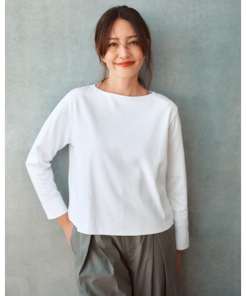 DoCLASSE( ドゥクラッセ)の「ワイドフォルム/長袖・DoT(Tシャツ/カットソー・レディース・ホワイト/ライトグレー/ブラック/チャコール/ダークネイビー/グリーン・LL/3L/L/M)」の1枚目の写真
