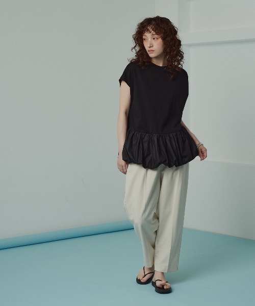 W:Huku(フーク)の「ドッキングバルーンペプラムトップス / Docked Balloon Peplum Tops(Tシャツ/カットソー・レディース・ブラック/オフホワイト・FREE)」の19枚目の写真