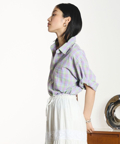 ROSE BUD(ローズバッド)の「OKIRAKU×ROSEBUD/BACKPRINT CHECK SHIRT(シャツ/ブラウス・レディース・ライトパープル/イエロー・ONE SIZE)」の4枚目の写真
