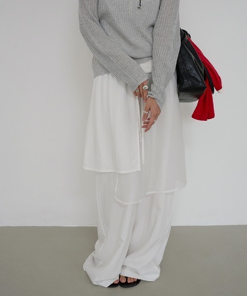 FAVORITO(ファヴォリート)の「レイヤード風ワイドパンツ(その他パンツ・レディース・ホワイト/ブラック・F)」の7枚目の写真