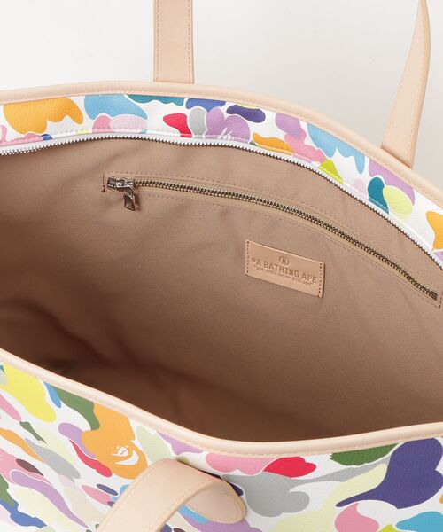 A BATHING APE(アベイシングエイプ)の「MULTI CAMO TOTE BAG(トートバッグ・メンズ・ブラック/ホワイト・FREE)」の12枚目の写真