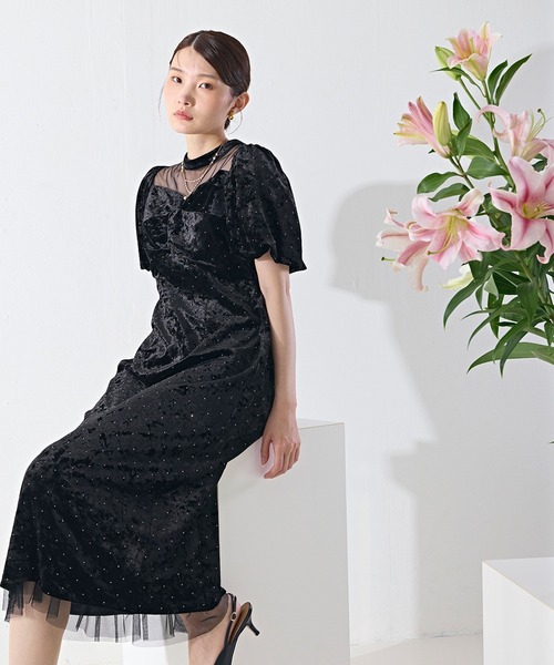 Kana(カナ)の「クラッシュベロア×ラインストーンIラインワンピースドレス(ドレス・レディース・ブラウン/グレー/ブラック・M)」の4枚目の写真