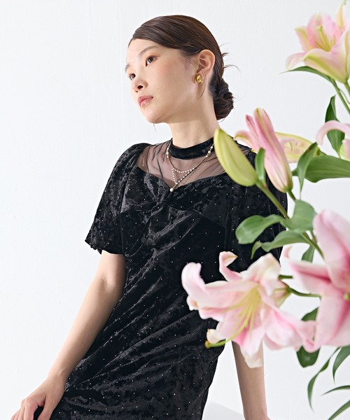 Kana(カナ)の「クラッシュベロア×ラインストーンIラインワンピースドレス(ドレス・レディース・ブラウン/グレー/ブラック・M)」の5枚目の写真