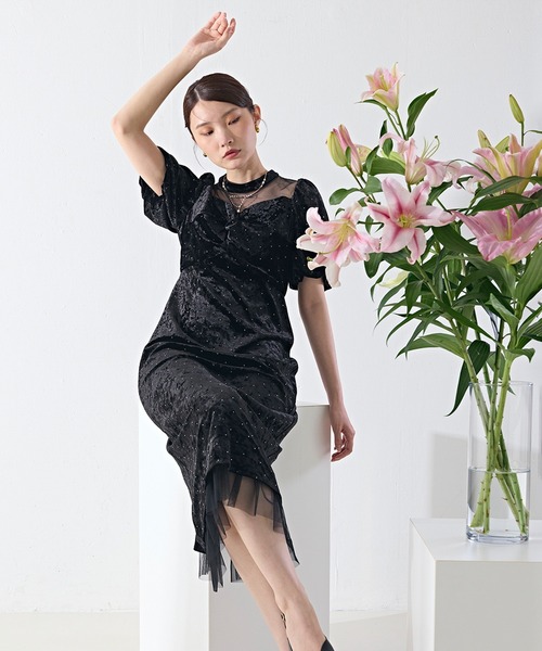 Kana(カナ)の「クラッシュベロア×ラインストーンIラインワンピースドレス(ドレス・レディース・ブラウン/グレー/ブラック・M)」の11枚目の写真
