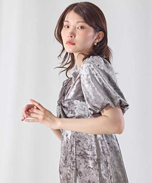 Kana(カナ)の「クラッシュベロア×ラインストーンIラインワンピースドレス(ドレス・レディース・ブラウン/グレー/ブラック・M)」の16枚目の写真