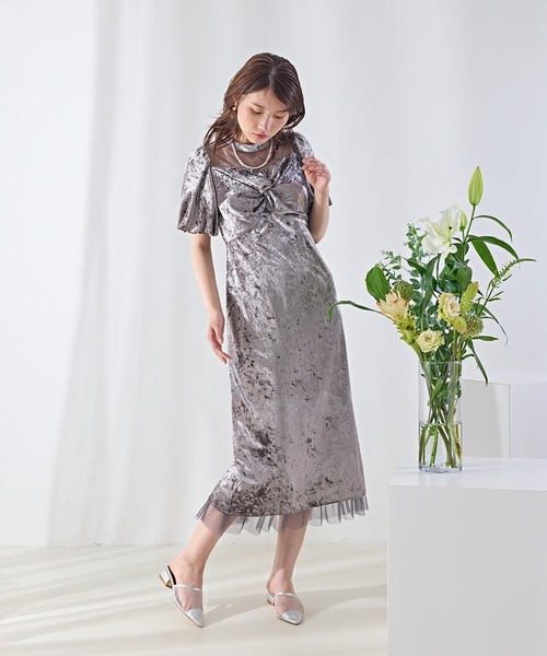 Kana(カナ)の「クラッシュベロア×ラインストーンIラインワンピースドレス(ドレス・レディース・ブラウン/グレー/ブラック・M)」の21枚目の写真