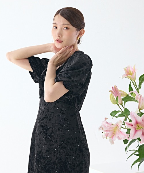 Kana(カナ)の「クラッシュベロア×ラインストーンIラインワンピースドレス(ドレス・レディース・ブラウン/グレー/ブラック・M)」の9枚目の写真