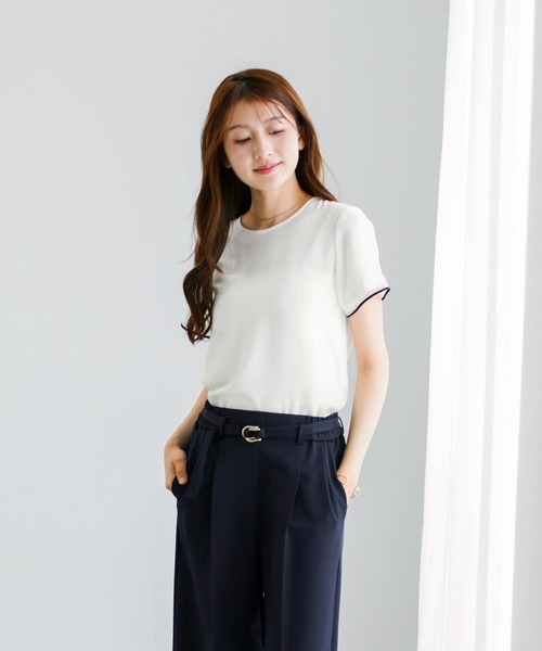 WHITE JOOLA（ホワイトジョーラ）の「【 ラクして整うカセット服 】 さらさらオックス・袖口シアーブラウス（シャツ/ブラウス・レディース・ベージュ/オフホワイト/ネイビー・M/S/L）」の4枚目の写真