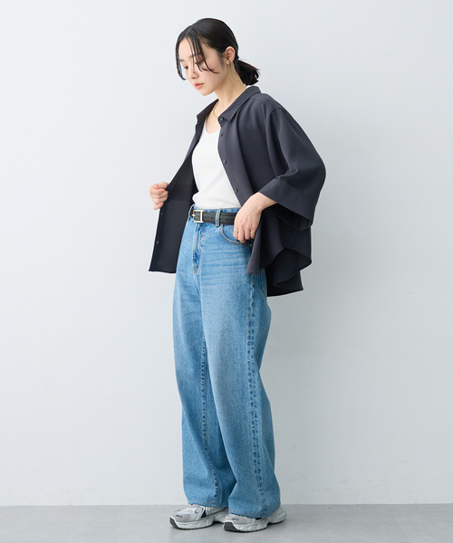 anyfee(エニフィー)の「【anyfee×HINAコラボ】サマラク2wayスリーブワイドシャツ《大きいサイズ》(2026SS)(シャツ/ブラウス・レディース・ベージュ/ネイビー/アイボリー/チャコール・4L/5L/3L)」の22枚目の写真