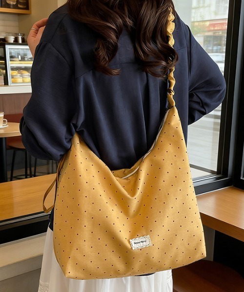 Vipoa(ヴィポア)の「String polka dot shoulder bag(ショルダーバッグ・レディース・グレー/イエロー/ライトピンク・FREE)」の3枚目の写真