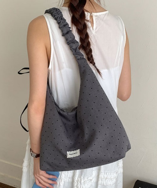 Vipoa(ヴィポア)の「String polka dot shoulder bag(ショルダーバッグ・レディース・グレー/イエロー/ライトピンク・FREE)」の7枚目の写真