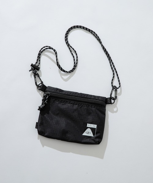 POLeR（ポーラー）の「POLER　STUFFABLE POUCH（ショルダーバッグ・メンズ・カモフラージュ/ブラック・ONE SIZE）」の2枚目の写真