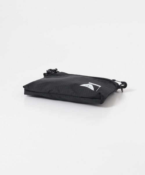 POLeR（ポーラー）の「POLER　STUFFABLE POUCH（ショルダーバッグ・メンズ・カモフラージュ/ブラック・ONE SIZE）」の7枚目の写真