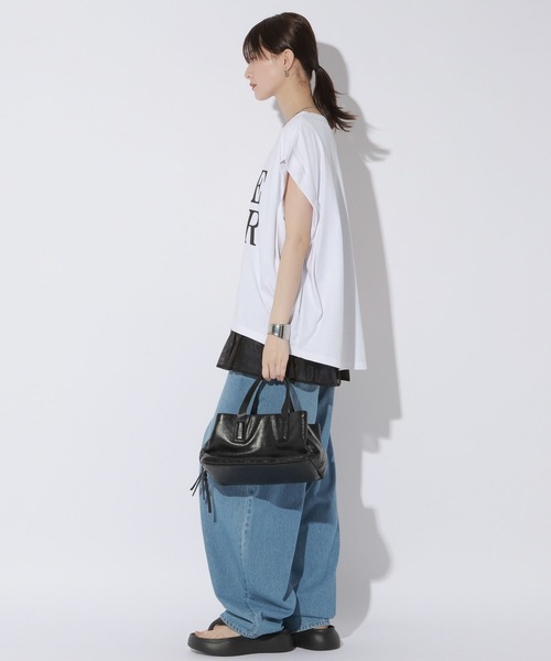 LAKOLE(ラコレ)の「BIGロゴTEE / 1043291(Tシャツ/カットソー・レディース・ブラック/ブラウン/オフホワイト/チャコール・FREE)」の17枚目の写真
