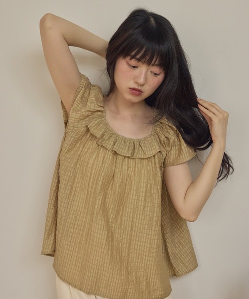 Alumu.（エルム）の「フリルチェックブラウス（シャツ/ブラウス・レディース・ベージュ・FREE）」の9枚目の写真