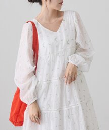 フラワー刺繍ティアードワンピース