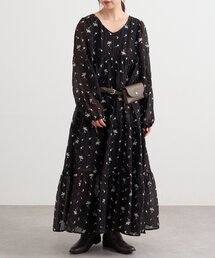 フラワー刺繍ティアードワンピース