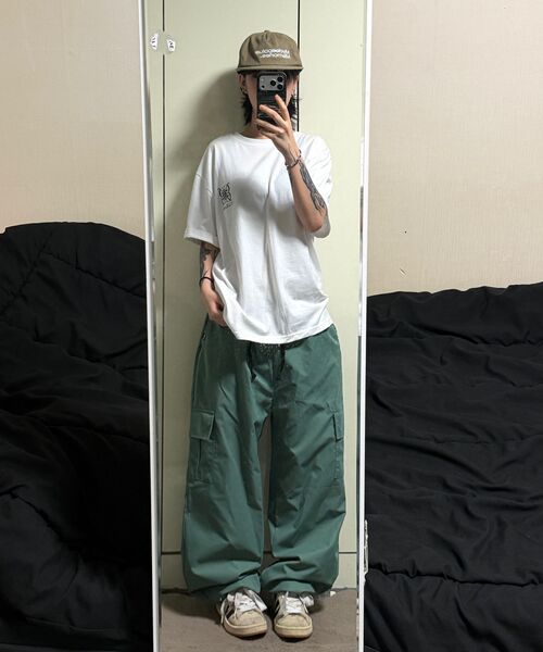UMM(ウム)の「レディース バサラク ワイドカーゴバンディングパンツ 裾調整 3COLOR(その他パンツ・レディース・カーキ/ブラック/ベージュ・LARGE/MEDIUM)」の13枚目の写真