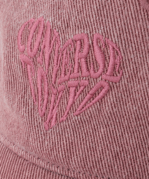 CONVERSE TOKYO(コンバーストウキョウ)の「PIGMENT DYE HEART LOGO CAP(キャップ・レディース・ブラック/ブルー/レッド/ピンク/グレー・FREE)」の9枚目の写真