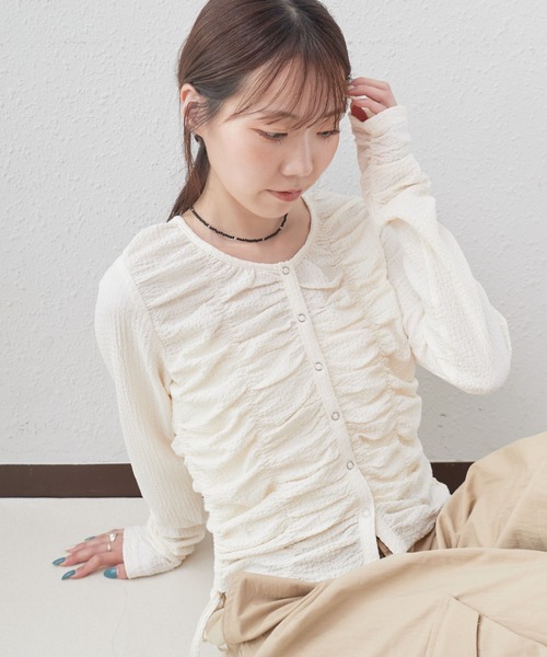 archives(アルシーヴ)の「シャーリングドロストカットTOPS(Tシャツ/カットソー・レディース・ブラック/アイボリー/ブラウン・MEDIUM)」の5枚目の写真