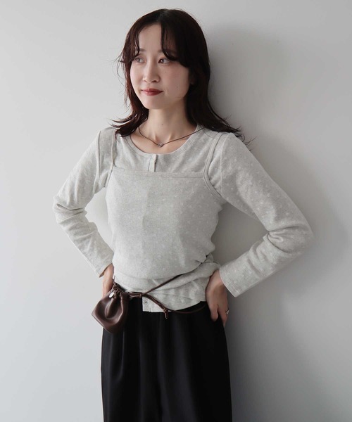 earth music&ecology(アースミュージックアンドエコロジー)の「パターンメッシュフラワーカーディガン(カーディガン/ボレロ・レディース・杢グレー/オフホワイト/ネイビー・FREE)」の4枚目の写真