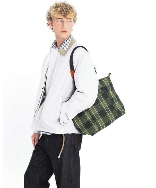 Topologie(トポロジー)の「Explorer Tote Medium(トートバッグ・レディース・グリーン系/ブルー系・ONE SIZE)」の14枚目の写真