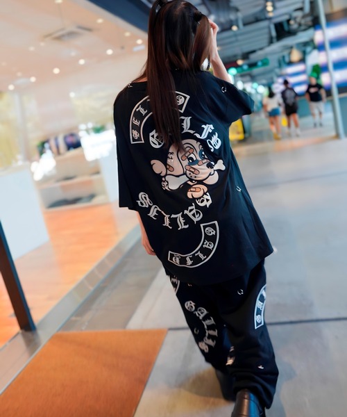 GALFY(ガルフィー)の「【別注】GA×GALFY-闇落ちピアスTee(Tシャツ/カットソー・メンズ・ホワイト/ブラック・XL/L)」の3枚目の写真