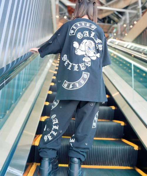 GALFY(ガルフィー)の「【別注】GA×GALFY-闇落ちピアスTee(Tシャツ/カットソー・メンズ・ホワイト/ブラック・XL/L)」の10枚目の写真