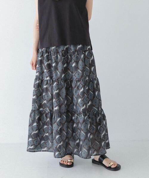 URBAN RESEARCH Sonny Label(アーバンリサーチサニーレーベル)の「アフリカンプリントティアードスカート(スカート・レディース・ブラウン/チャコールグレー・FREE)」の17枚目の写真