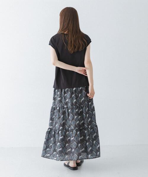 URBAN RESEARCH Sonny Label(アーバンリサーチサニーレーベル)の「アフリカンプリントティアードスカート(スカート・レディース・ブラウン/チャコールグレー・FREE)」の22枚目の写真