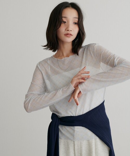 DISCOAT(ディスコート)の「柄アソートチュールロングスリーブ(Tシャツ/カットソー・レディース・アイボリー/サックスブルー/オフホワイト/ベージュ・FREE)」の4枚目の写真