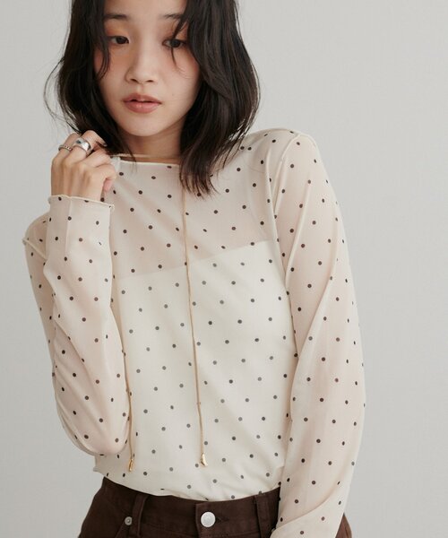 DISCOAT(ディスコート)の「柄アソートチュールロングスリーブ(Tシャツ/カットソー・レディース・アイボリー/サックスブルー/オフホワイト/ベージュ・FREE)」の2枚目の写真