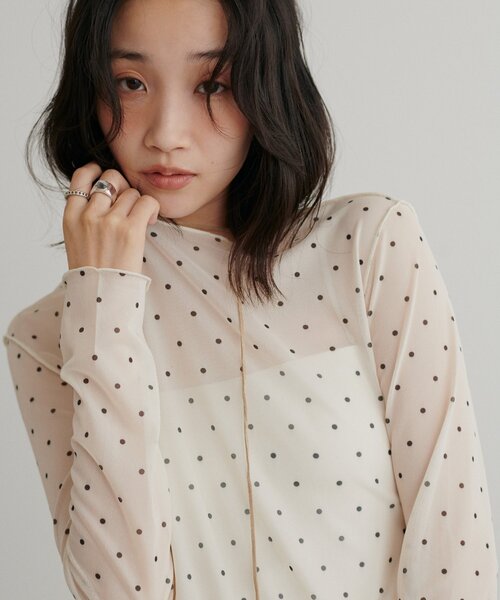 DISCOAT(ディスコート)の「柄アソートチュールロングスリーブ(Tシャツ/カットソー・レディース・アイボリー/サックスブルー/オフホワイト/ベージュ・FREE)」の15枚目の写真