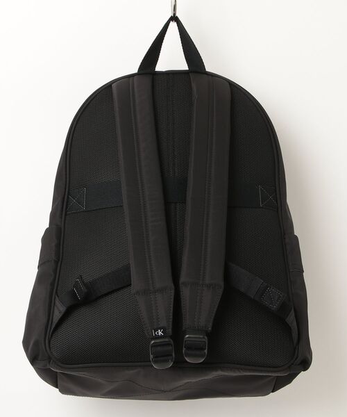 Calvin Klein(カルバン・クライン)の「【Calvin Klein / カルバン・クライン】BOLD ROUND BACKPACK ロゴ ラウンド バックパック / リュック(バックパック/リュック・メンズ・ブラック・FREE)」の12枚目の写真