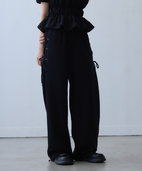 Clum(クルム)の「lace-up detail sweat wide pants / レースアップディテールスウェットワイドパンツ(スウェットパンツ・レディース・ブラック・LARGE/X-LARGE/MEDIUM)」の6枚目の写真