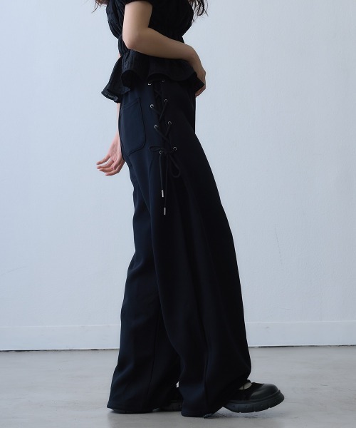 Clum(クルム)の「lace-up detail sweat wide pants / レースアップディテールスウェットワイドパンツ(スウェットパンツ・レディース・ブラック・LARGE/X-LARGE/MEDIUM)」の13枚目の写真