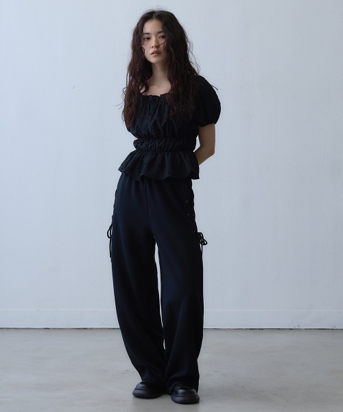 Clum(クルム)の「lace-up detail sweat wide pants / レースアップディテールスウェットワイドパンツ(スウェットパンツ・レディース・ブラック・LARGE/X-LARGE/MEDIUM)」の5枚目の写真