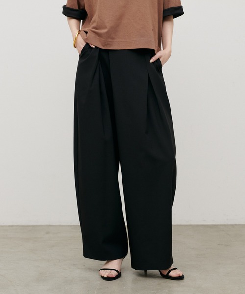 LARUTA(ラルータ)の「【LARUTA】アシメタックワイドパンツ(スラックス・レディース・チャコールグレー/ブラック/モカ・MEDIUM/LARGE)」の7枚目の写真