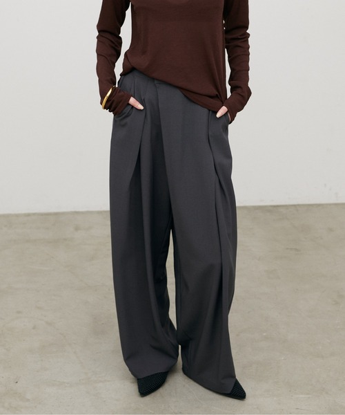LARUTA(ラルータ)の「【LARUTA】アシメタックワイドパンツ(スラックス・レディース・チャコールグレー/ブラック/モカ・MEDIUM/LARGE)」の12枚目の写真