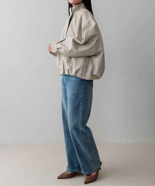 on:nue(オンニュ)の「【on:nue】フェイクレザースタンドカラータックブルゾン /26-27 AW COLLECTION(ブルゾン・レディース・アイボリー/ブラウン/ブラック・FREE)」の14枚目の写真