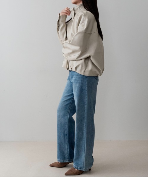 on:nue(オンニュ)の「【on:nue】フェイクレザースタンドカラータックブルゾン /26-27 AW COLLECTION(ブルゾン・レディース・アイボリー/ブラウン/ブラック・FREE)」の15枚目の写真