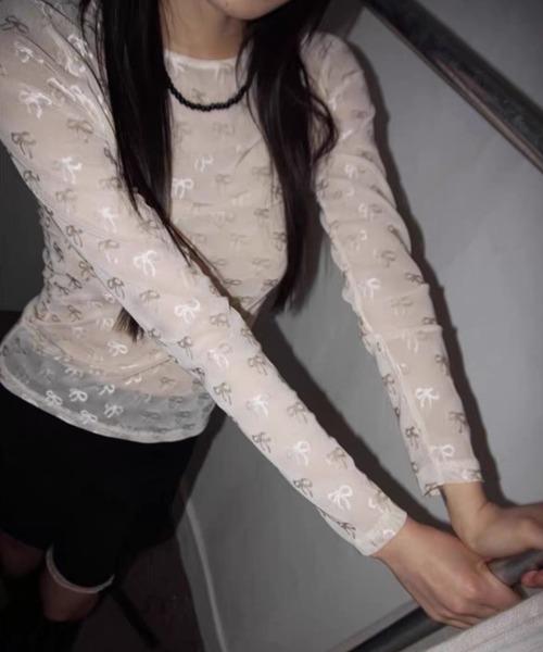 ampm(エーエムピーエム)の「リボン柄シアー ロングスリーブトップス(Tシャツ/カットソー・レディース・ブラック/ホワイト・FREE)」の17枚目の写真